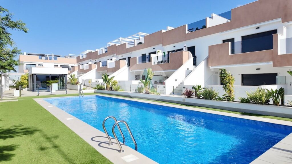 Kleinschalig project van moderne appartementen met 2 of 3 slaapkamers in pilar de la horadada