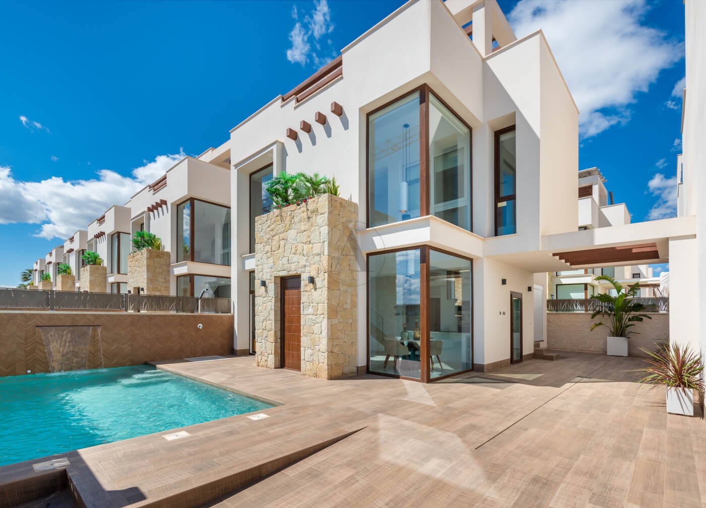 Moderne villas met zwembad nabij het centrum van ciudad quesada en strand guardamar