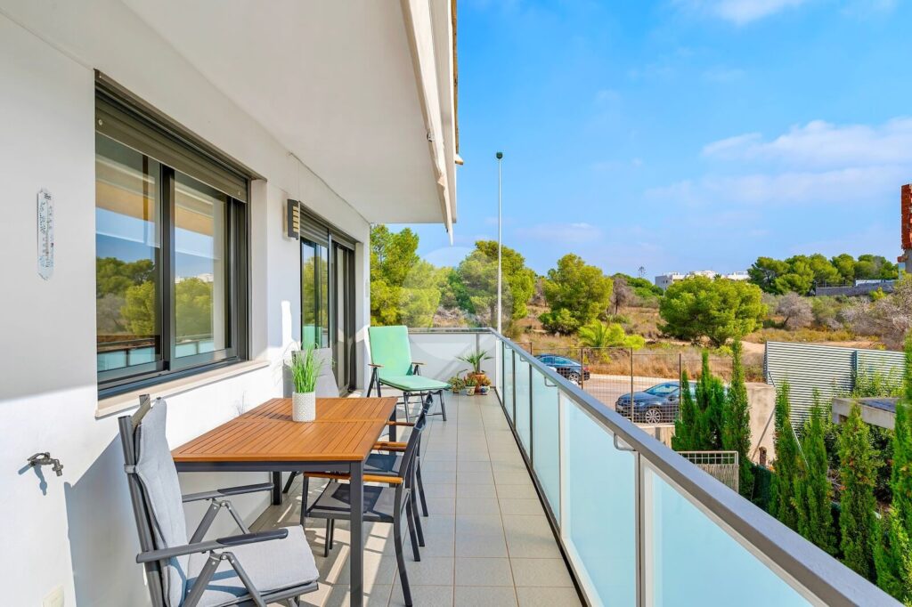 Goed onderhouden hoekappartement met royale terrassen in lomas de campoamor